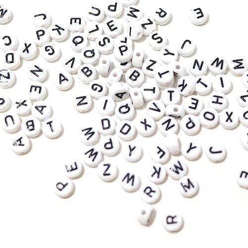 노리프렌즈 만들기재료 - 원형화이트 검정알파벳 20개 6mm 비즈공예 구슬 재료